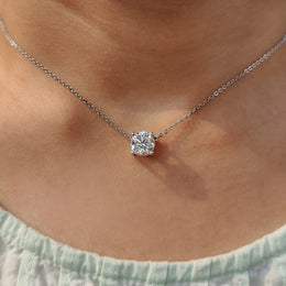 Round Cut Pendant With Simple Solitaire Style