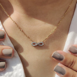 Round Diamond Gold Infinity Pendant With Chain